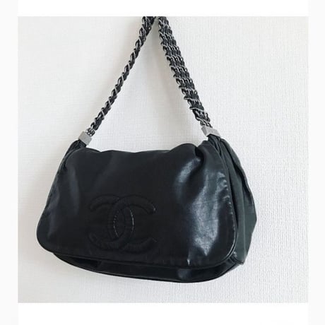 シャネル CHANEL 三連チェーンショルダーバッグ