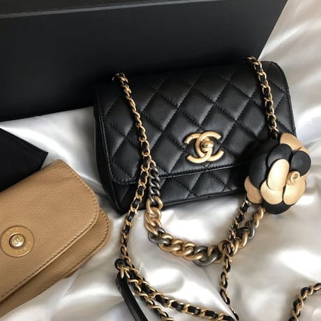 シャネル　CHANEL ミニマトラッセ チェーンショルダーバッグ