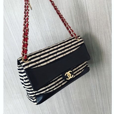 シャネル CHANEL ボーダー　フラップバッグ