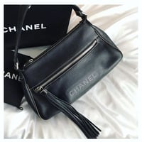 シャネル CHANEL キャビアスキン　フリンジ ショルダーバッグ