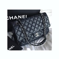 シャネル　CHANEL マトラッセ  キャビアスキン　ラージ　ショルダーバッグ
