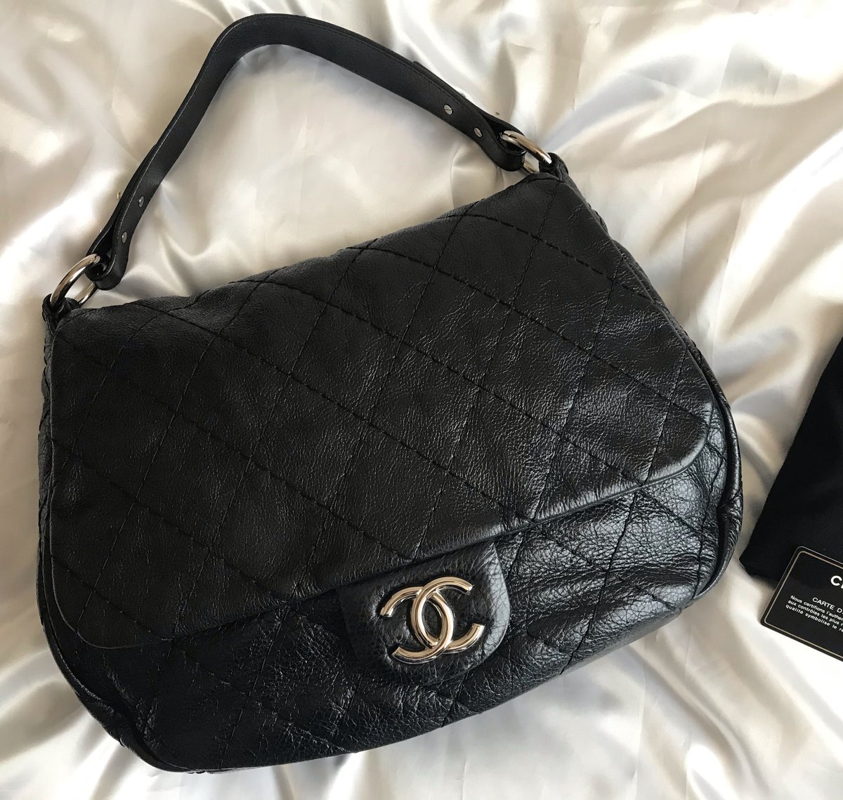 シャネル CHANEL オンザロード ショルダーバッグ | Advanced Style 