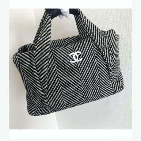 シャネル CHANEL ツイード　シェブロン　ハンドバッグ