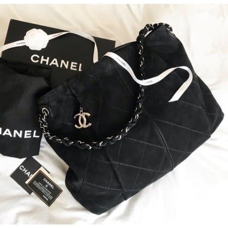 シャネル CHANEL ウルトラステッチ　ショルダーバッグ