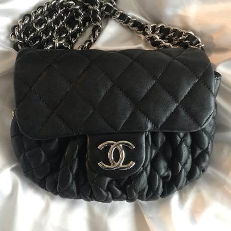 シャネル CHANEL チェーンアラウンド　ショルダーバッグ