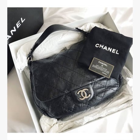 シャネル CHANEL オンザロード　ショルダーバッグ