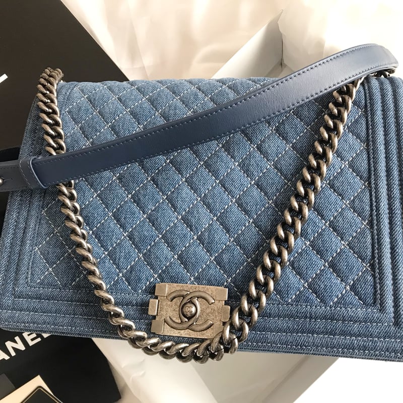 ほぼ新品付属品boy chanelボーイシャネル ショルダーバッグ