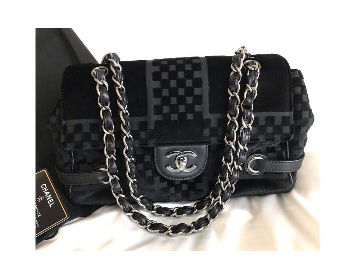 【黒の気品、漂う艶感】CHANEL ベルベットバッグ シャネル CHANEL ベルベットチェーンショルダーバッグ