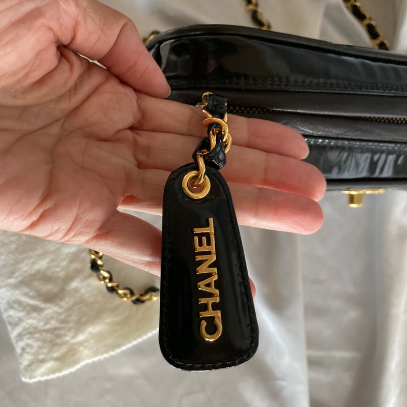 CHANEL シャネル パテント マトラッセ チェーンバッグ 斜めがけ