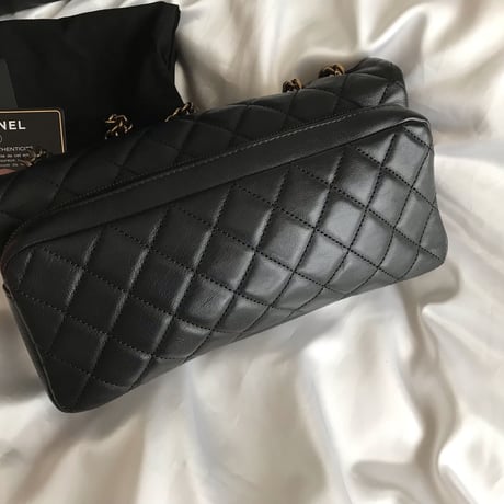 シャネル　CHANEL マトラッセ ゴールドチェーン　バッグ