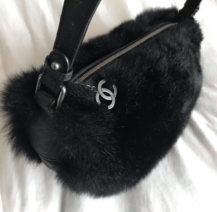 シャネル CHANEL リアルファー ショルダーバッグ | Advanced Style 
