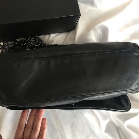 シャネル CHANEL 三連チェーンショルダーバッグ