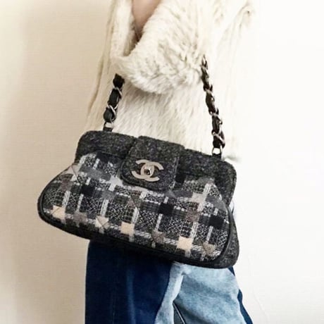 シャネル CHANEL ツイード　がま口　ハンドバッグ