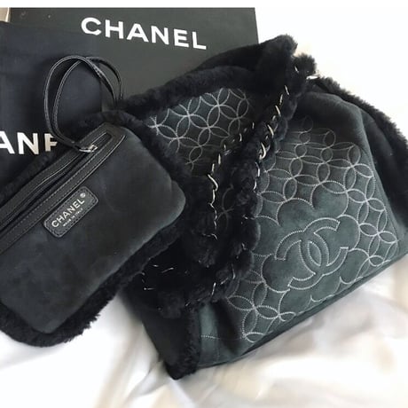 シャネル CHANEL ムートン チェーンショルダーバッグ