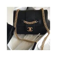 シャネル　CHANEL マトラッセ カーフスキン　ショルダーバッグ