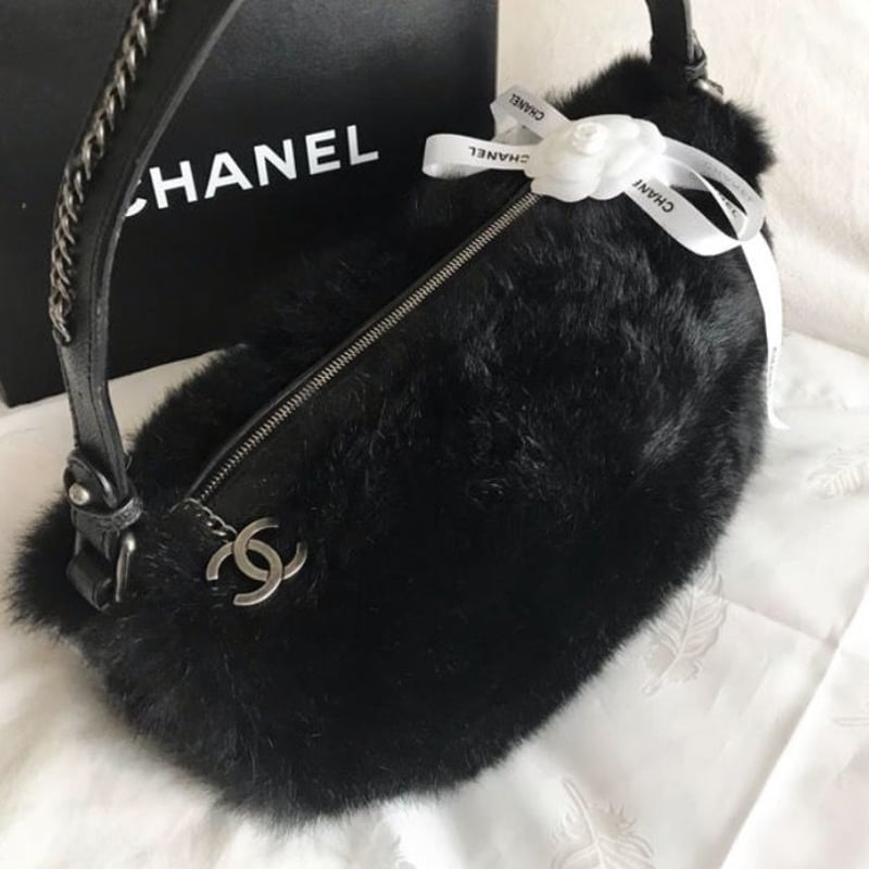 CHANEL シャネル リアルファー ショルダーバッグがま口約17cm