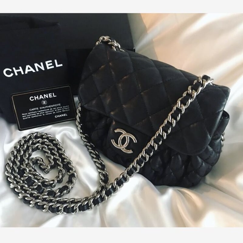 シャネル CHANEL チェーンアラウンド ショルダーバッグ シャネル CHANEL チェーンアラウンド ショルダーバッグ
