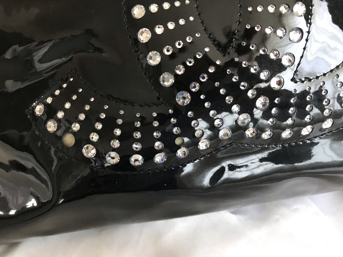 シャネル CHANEL ラインストーン エナメルチェーンバッグ シャネル CHANEL ラインストーン エナメルチェーンバッグ