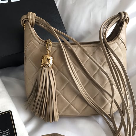 シャネル CHANEL マトラッセ フリンジ ショルダーバッグ