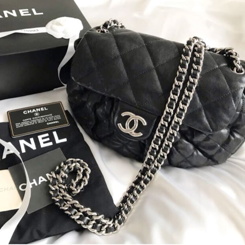 CHANEL シャネル チェーンアラウンドバッグ - ショルダーバッグ