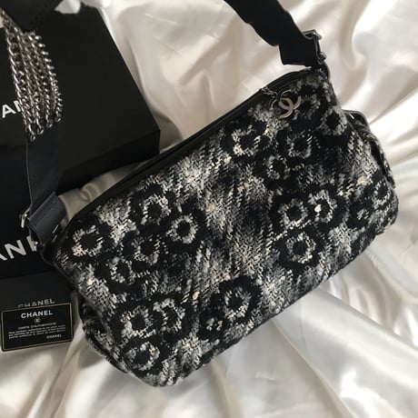 シャネル CHANEL カメリア柄　ツイードチェーンバッグ