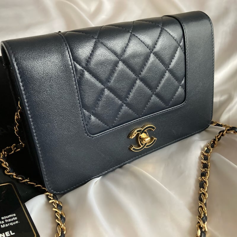シャネル CHANEL マドモアゼル チェーンウォレットバッグ