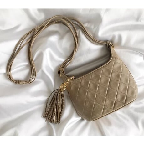 シャネル CHANEL マトラッセ フリンジ ショルダーバッグ