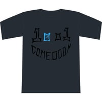 To-y “1001CAMOOON”Tシャツ