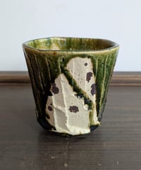 A1-A　織部湯呑／穂高隆児