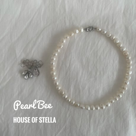 Pearl Bee necklace🐝✴︎