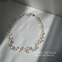 Pearl Design necklace
