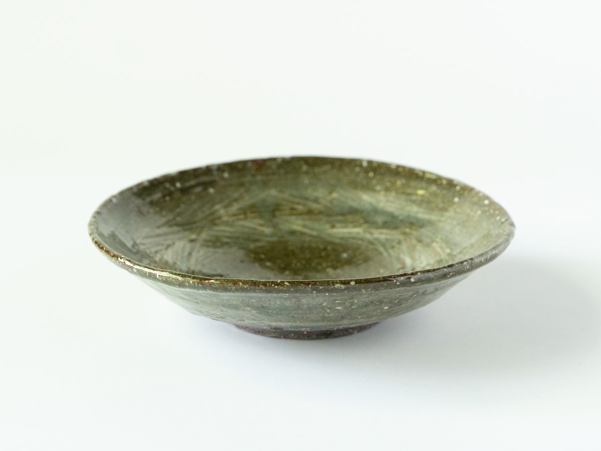 井上茂 彫り三島皿6.5寸 | ぶどうのたね