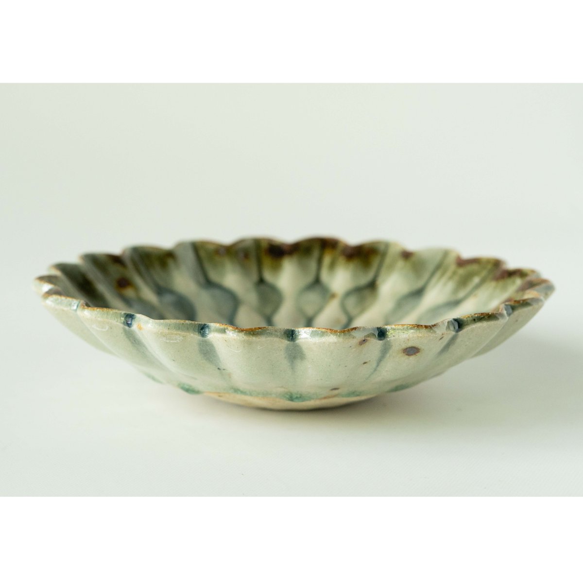 平岡仁 掛分輪花鉢 | ぶどうのたね