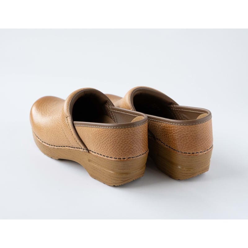 dansko PROFESSIONAL Distressed | ぶどうのたね