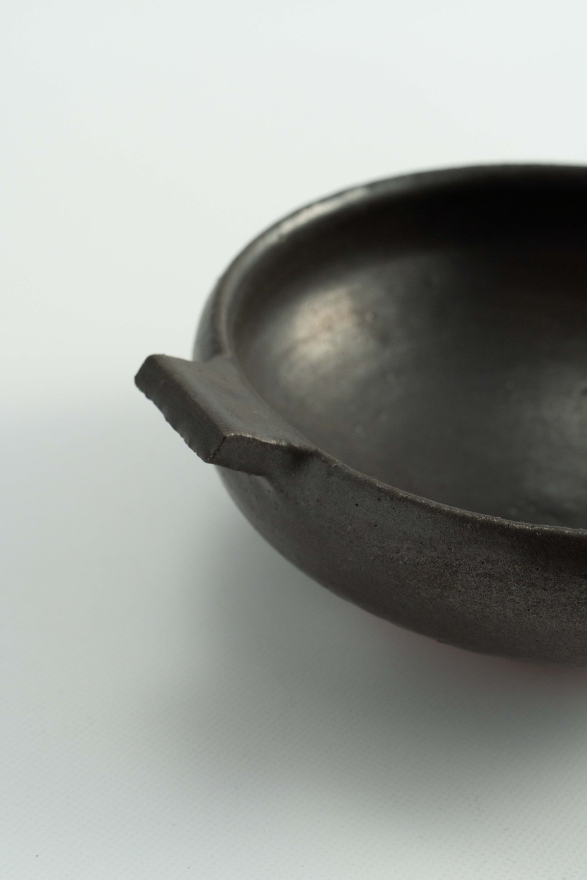 清岡幸道 耐火黒釉グラボウル | ぶどうのたね