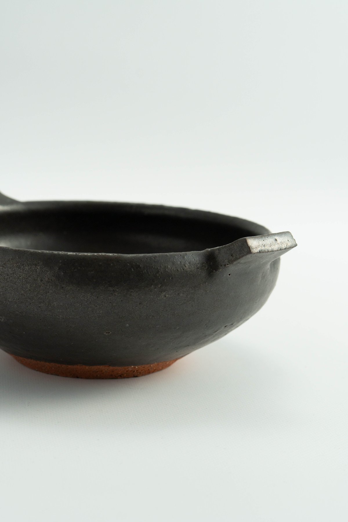 清岡幸道 耐火黒釉グラボウル | ぶどうのたね