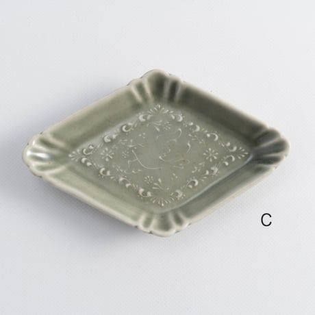 和田由記子　菱小皿