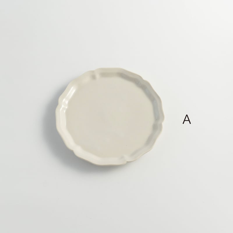 阿部慎太朗 花形細リム皿5寸 | ぶどうのたね