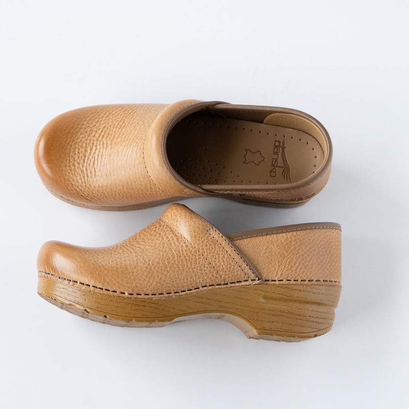 dansko PROFESSIONAL Distressed | ぶどうのたね