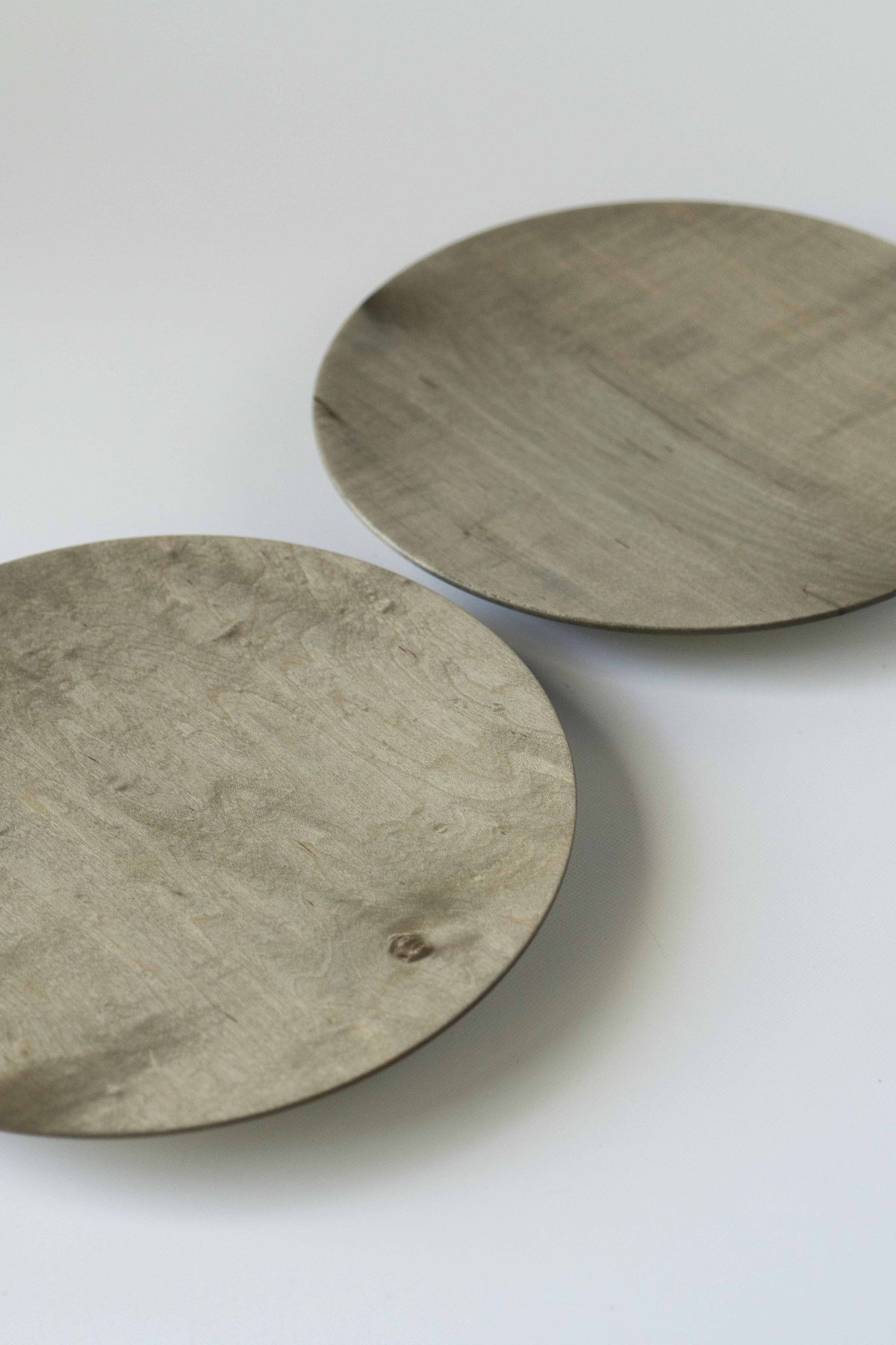 内田悠さん　イタヤカエデ柿渋染 内田悠 丸リム皿180 イタヤカエデ柿渋染 | ぶどうのたね