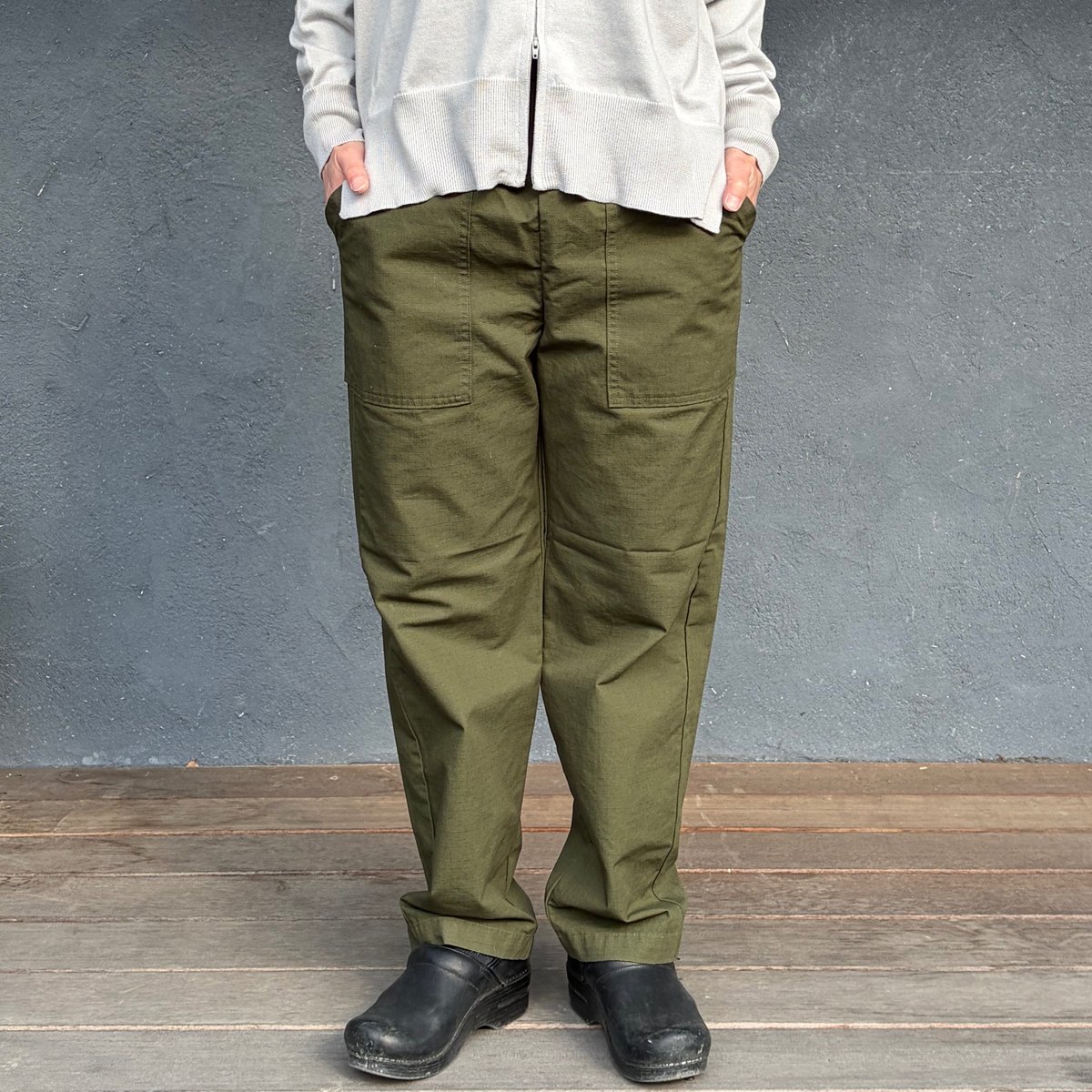 homspun /WOMEN リップストップパンツ homspun・リップストップギャザーパンツ | ぶどうのたね