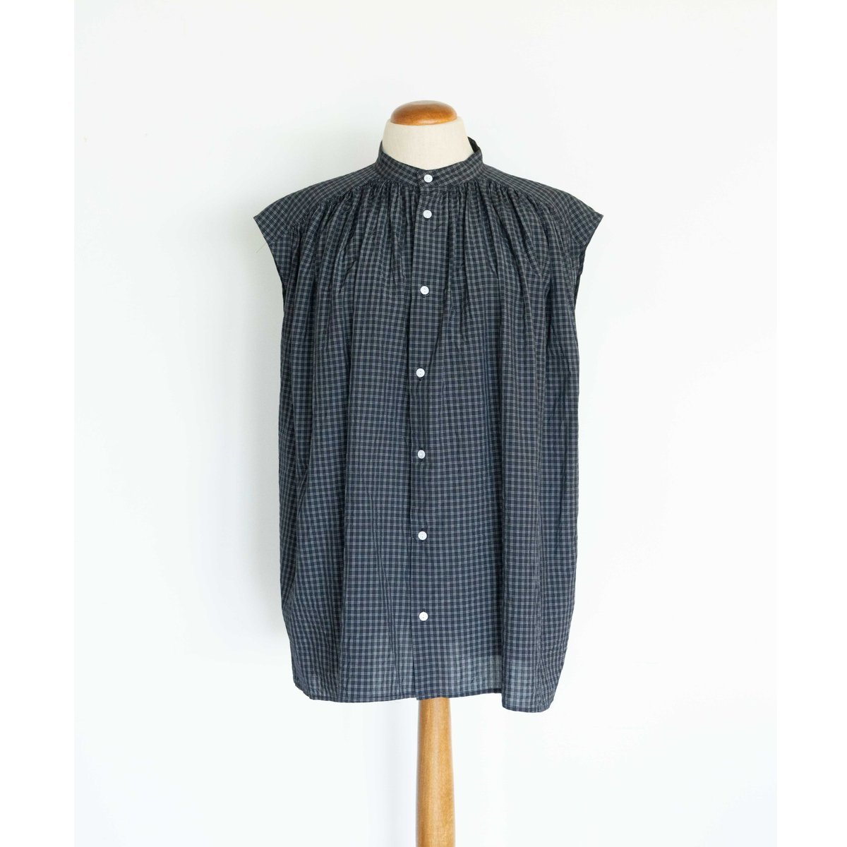 トップス TOUJOURS Pleated Sleeveless Long Shirt TOUJOURS Pleated Sleeveless Long Shirt [Navy W