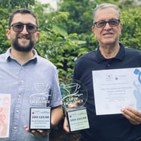 お楽しみゲスト　コスタリカ　サン・イシドロ・ラブラドール農園　ゲイシャ　レッドハニー