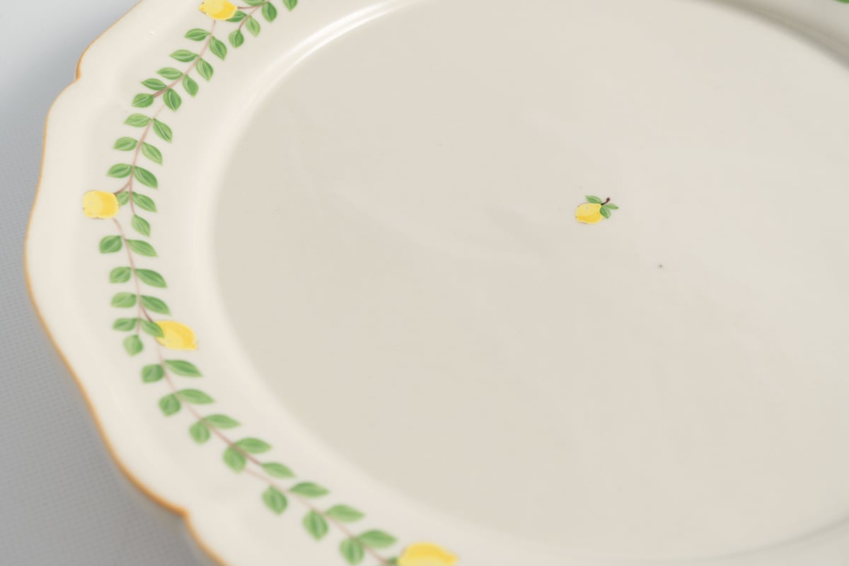 阿部慎太朗 花形リム皿8寸（檸檬） | ぶどうのたね