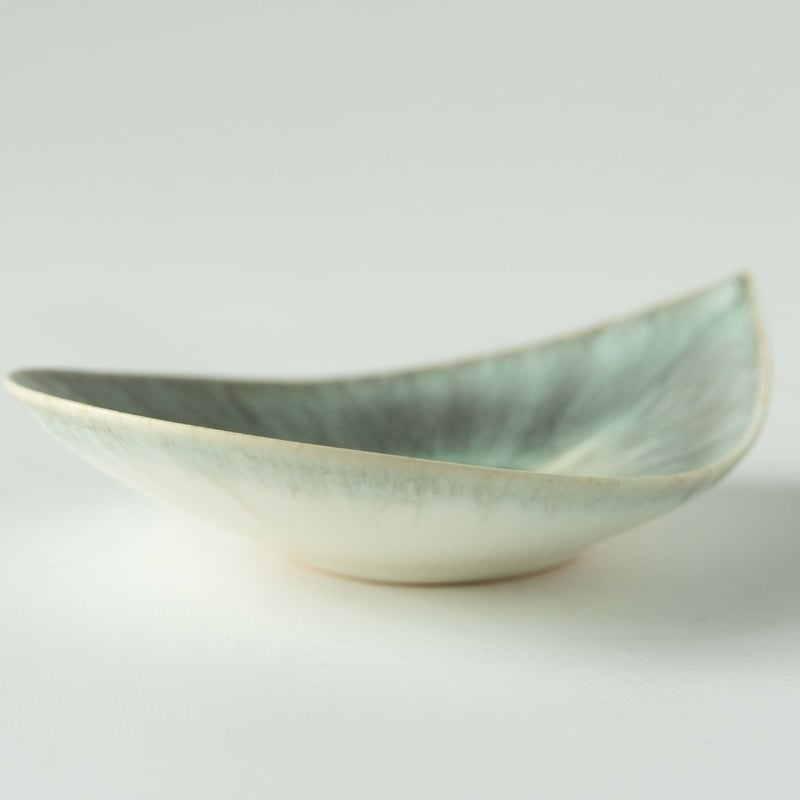 和田山真央 しずく皿S | ぶどうのたね