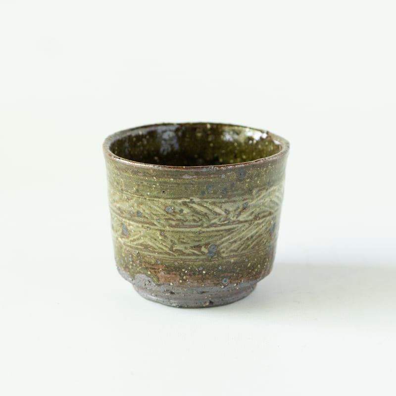 井上茂 彫り三島湯呑み | ぶどうのたね