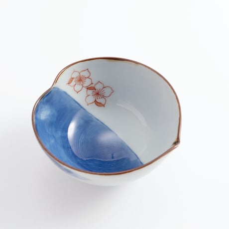 たなかふみえ　桃型小鉢