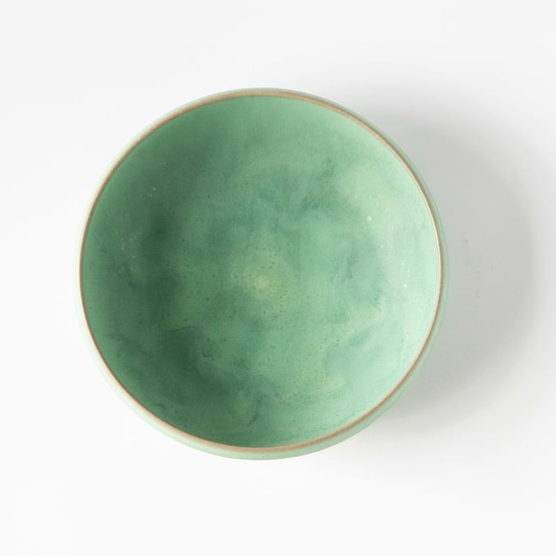 和田山真央 浅型 わん LL 微細結晶緑釉 | ぶどうのたね