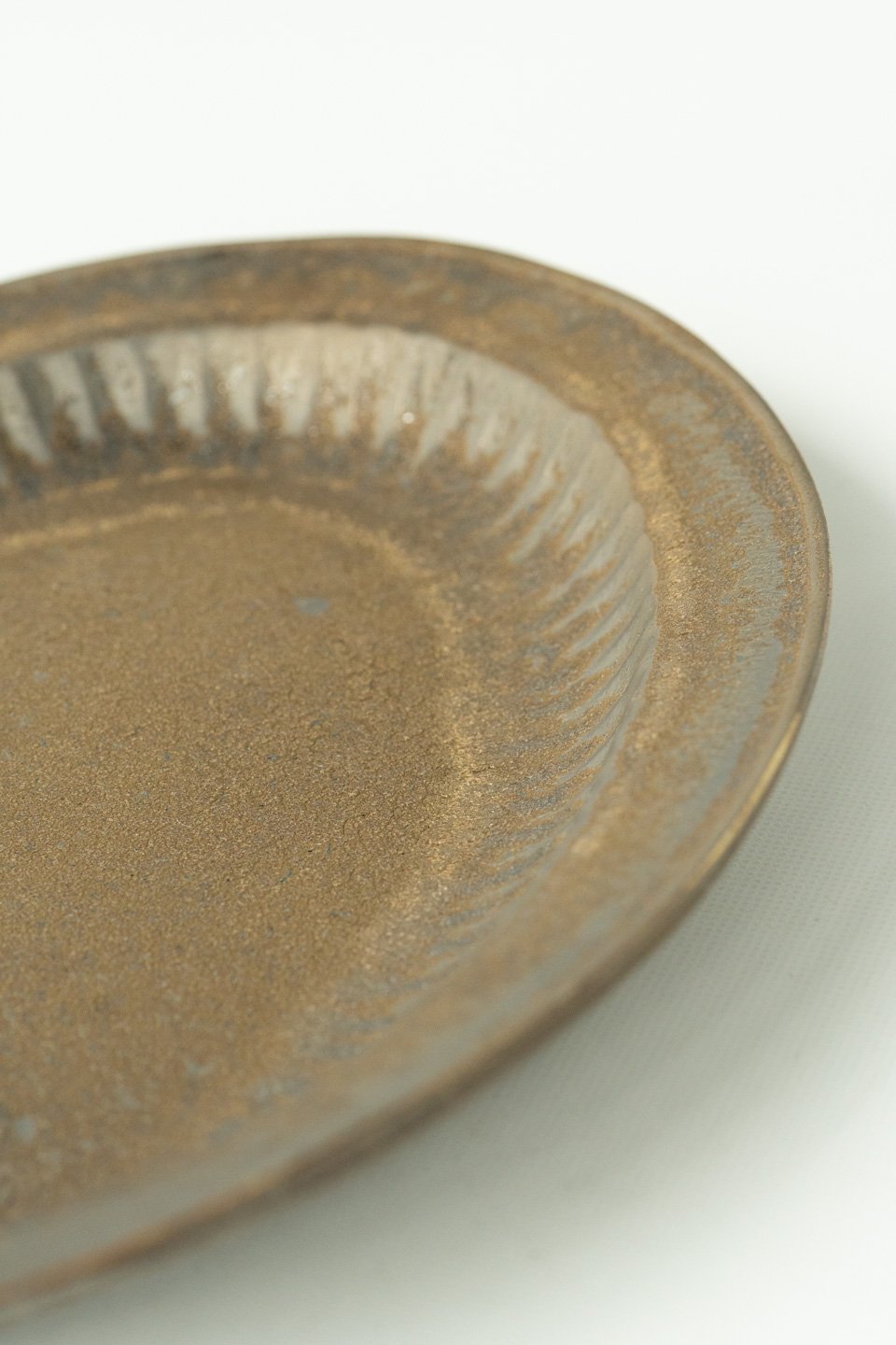 加藤かずみ 輪花オーバルプレートL | ぶどうのたね