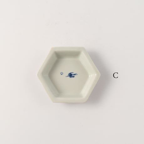 大江憲一　染付六角小皿